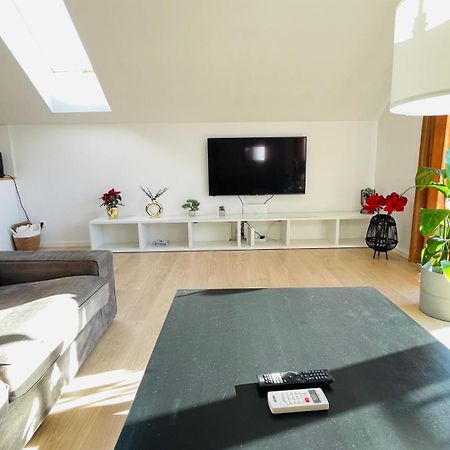 House Flow, 3 Room, Free 2 Parking Bratislava Luaran gambar