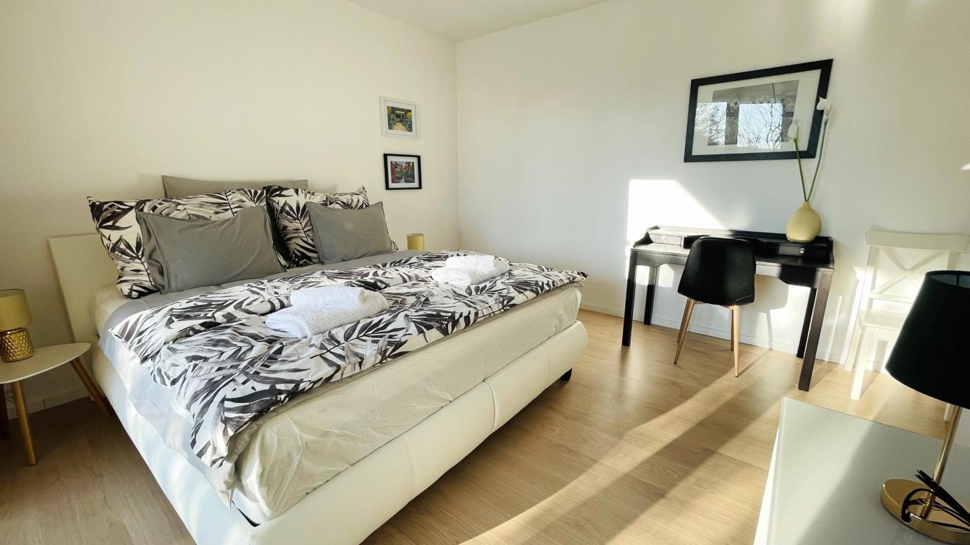 House Flow, 3 Room, Free 2 Parking Bratislava Luaran gambar