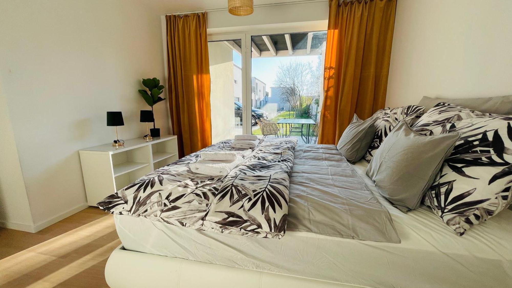 House Flow, 3 Room, Free 2 Parking Bratislava Luaran gambar