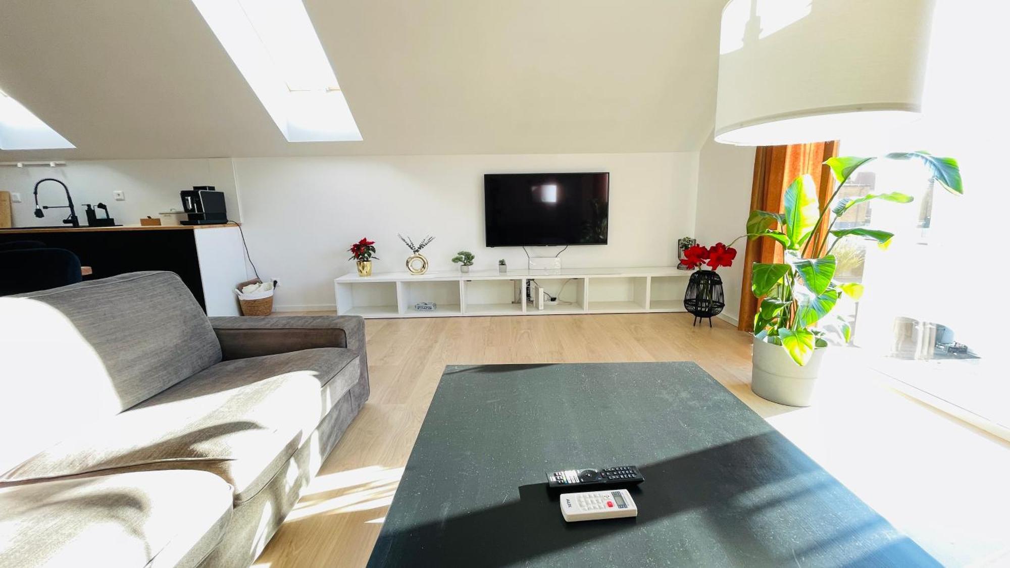 House Flow, 3 Room, Free 2 Parking Bratislava Luaran gambar