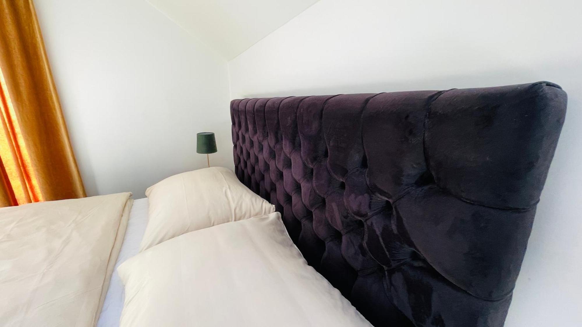 House Flow, 3 Room, Free 2 Parking Bratislava Luaran gambar