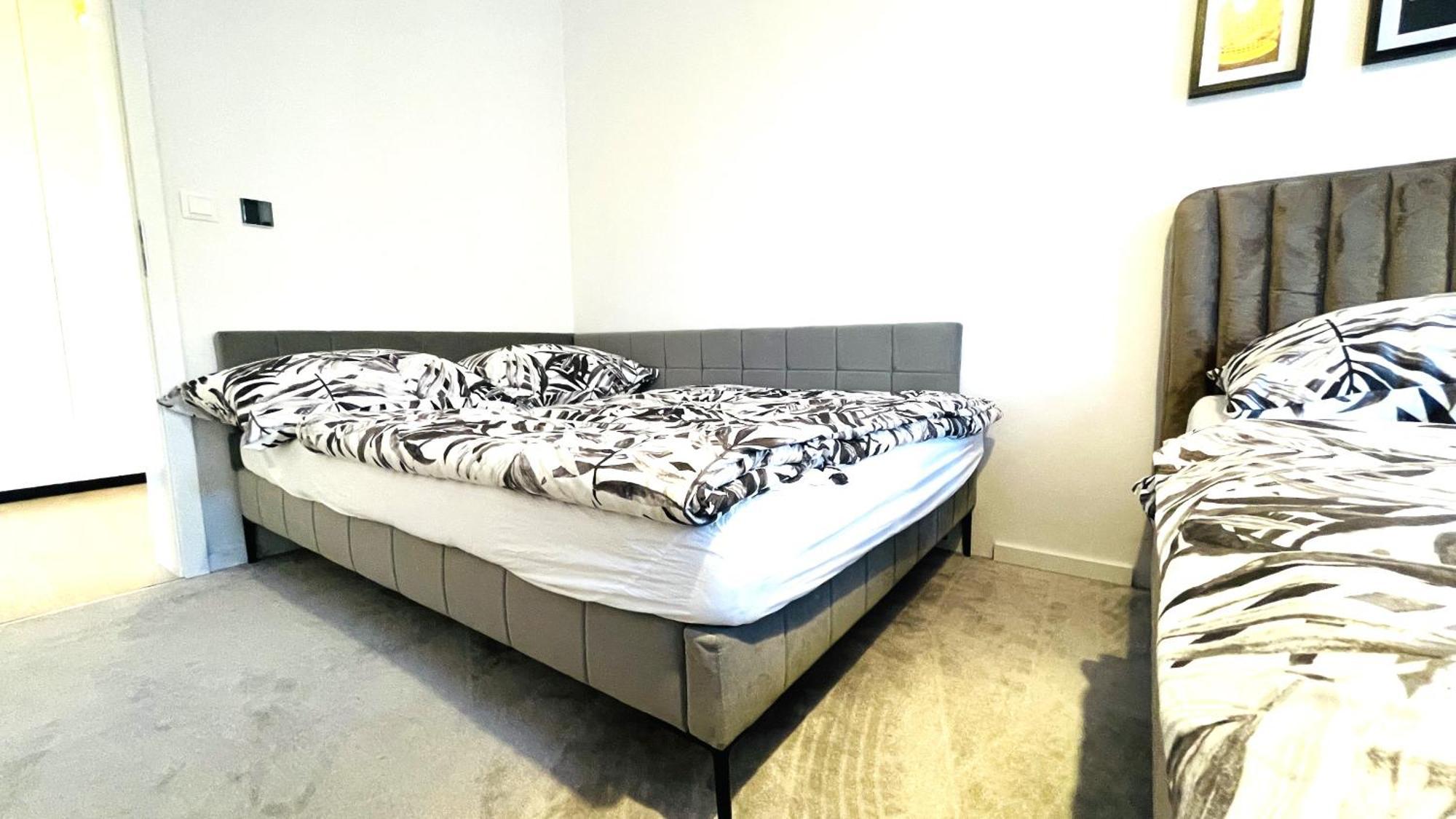 House Flow, 3 Room, Free 2 Parking Bratislava Luaran gambar