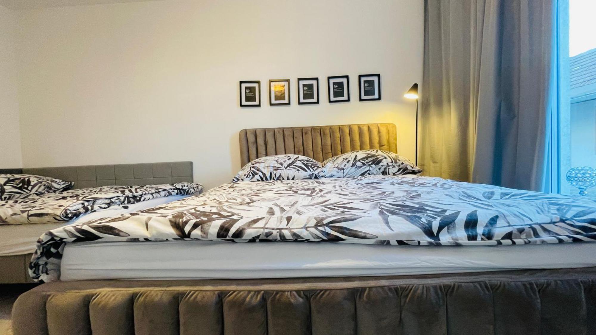 House Flow, 3 Room, Free 2 Parking Bratislava Luaran gambar