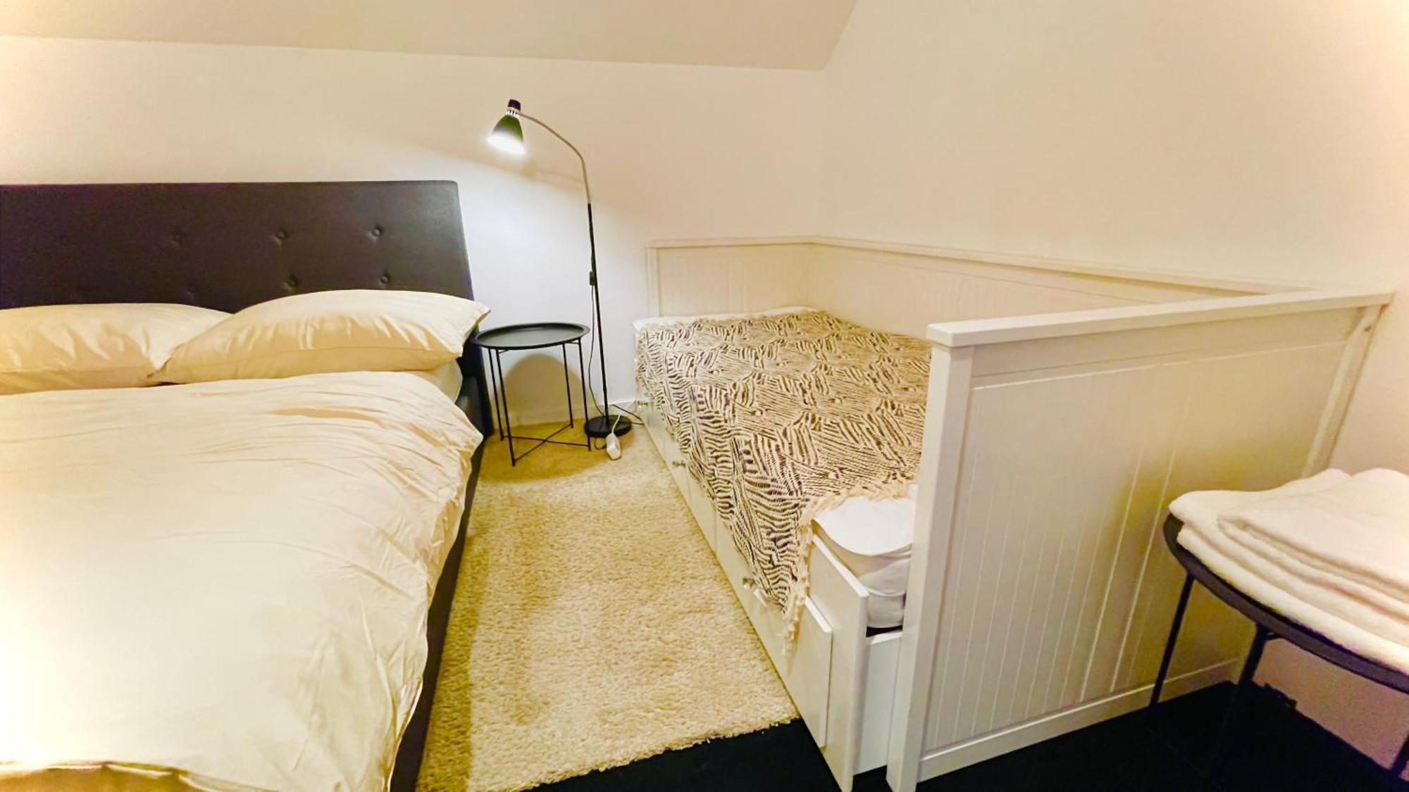 House Flow, 3 Room, Free 2 Parking Bratislava Luaran gambar
